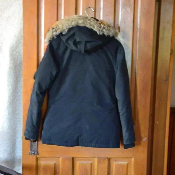 Authentic Canada Goose Jacket - Picture 6 of 16